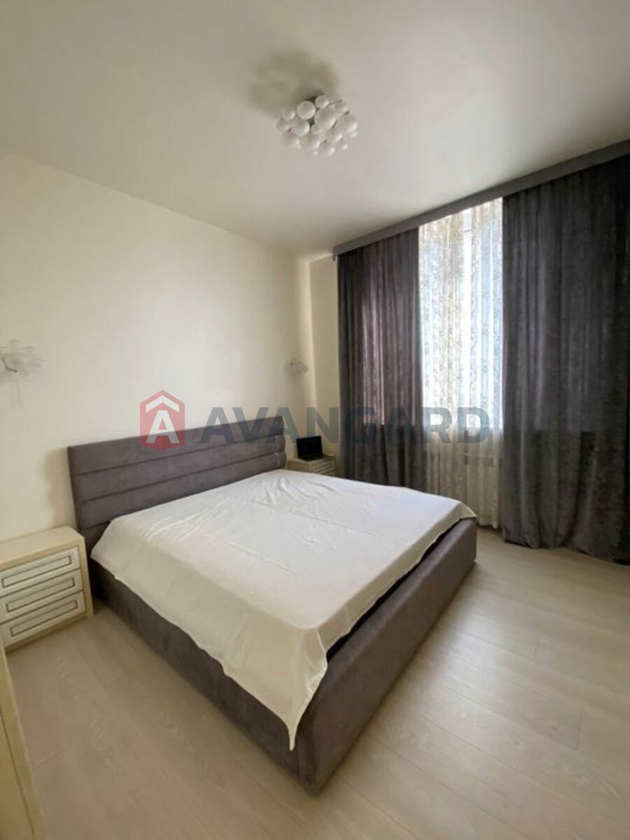 3 ����. ��������, 92/60/16 ��. �., 18/22 ���� ���� 10