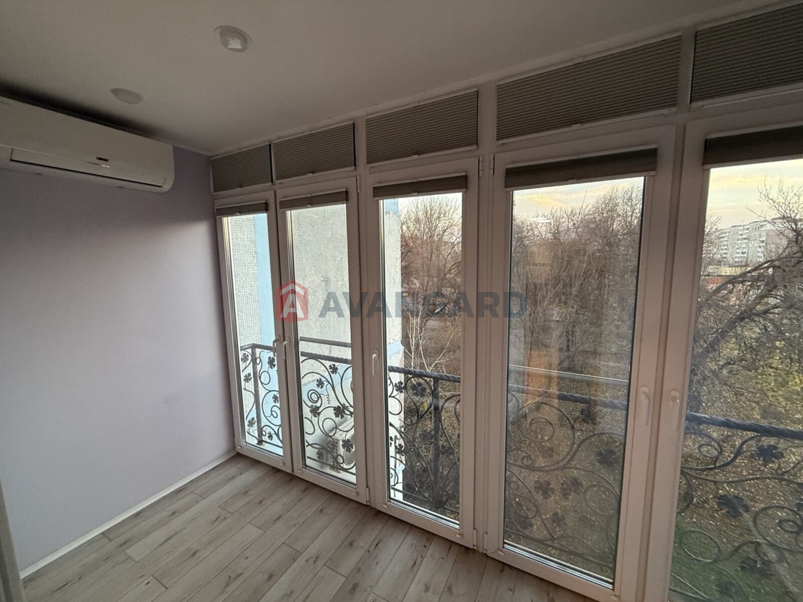 1 ��. ��������, 40/-/15 ��. �., 3/9 ������ ���� 14