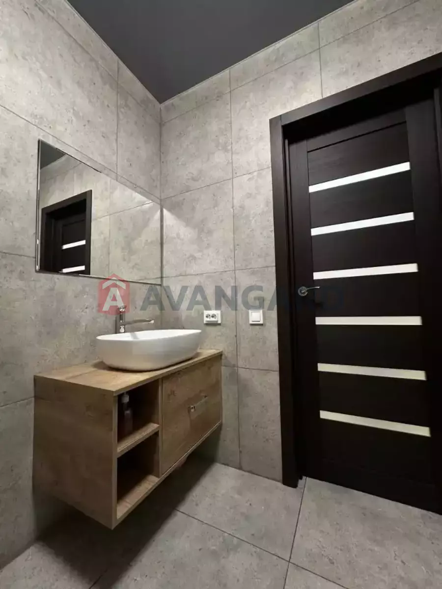 3 ��. ��������, 60/-/- ��. �., 12/12 ������ ���� 16