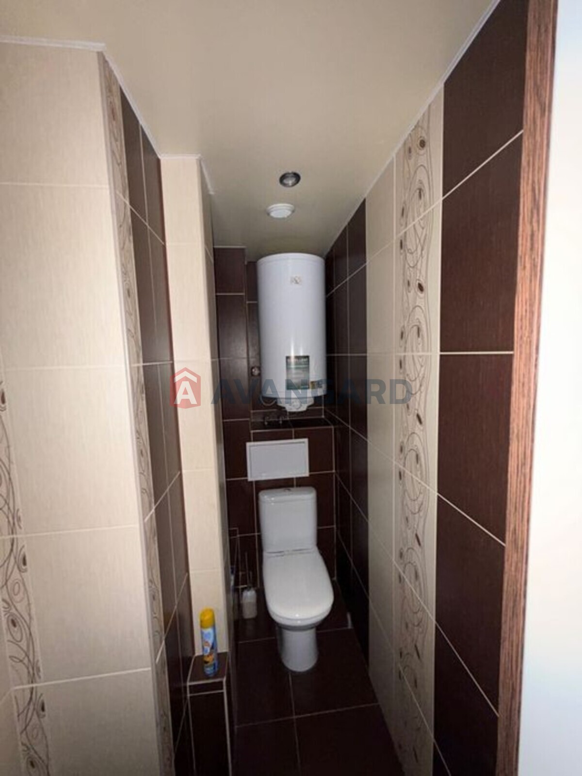 3 ��. ��������, 70/-/9 ��. �., 6/9 ������ ���� 3