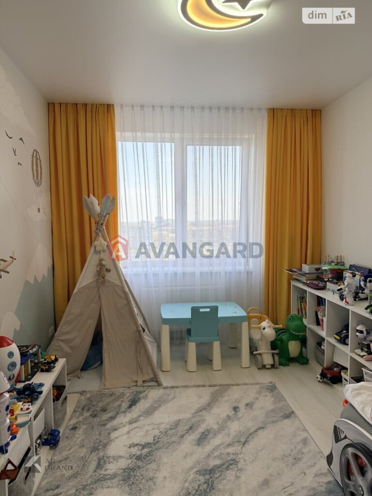 2 ��. ��������, 73/43/12 ��. �., 15/16 ������ ���� 17