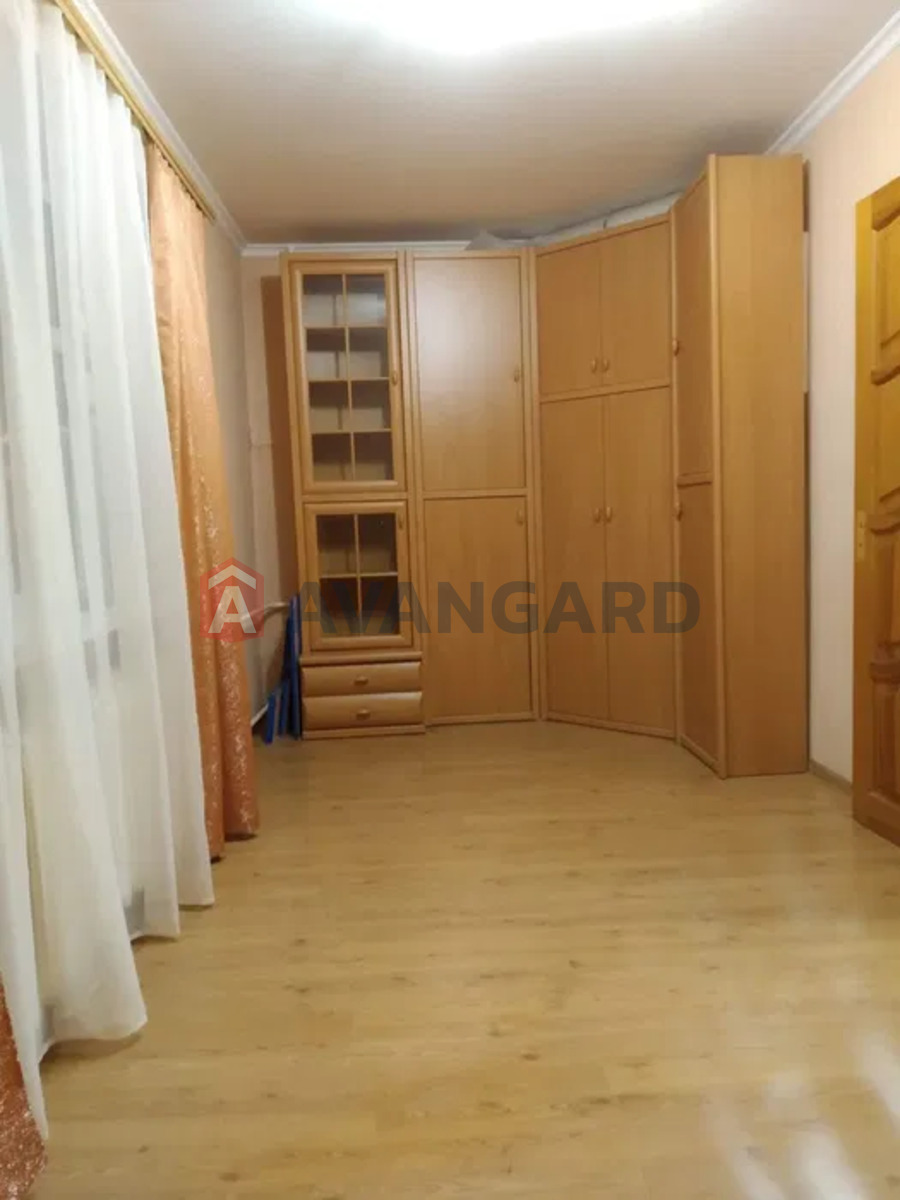 2 ��. ��������, 42/-/6 ��. �., 3/5 ������ ���� 2