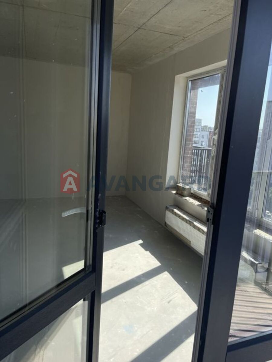 1 ��. ��������, 42/-/11 ��. �., 9/9 ������ ���� 4