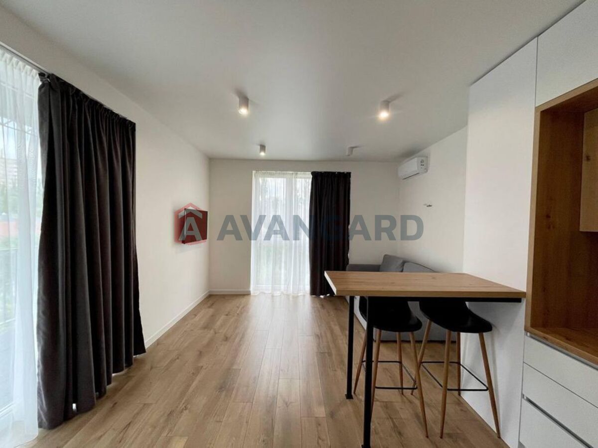 1 ��. ��������, 31/-/8 ��. �., 3/5 ������ ���� 2