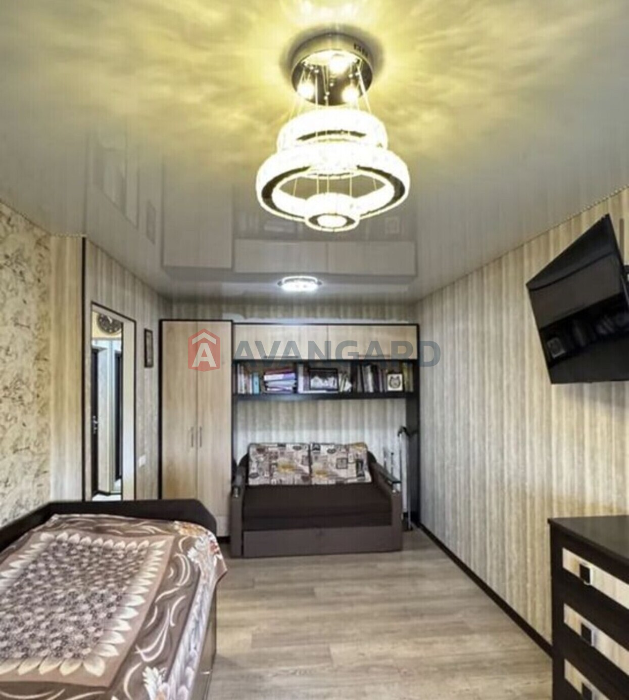 2 ��. ��������, 38/-/4 ��. �., 8/10 ������ ���� 2