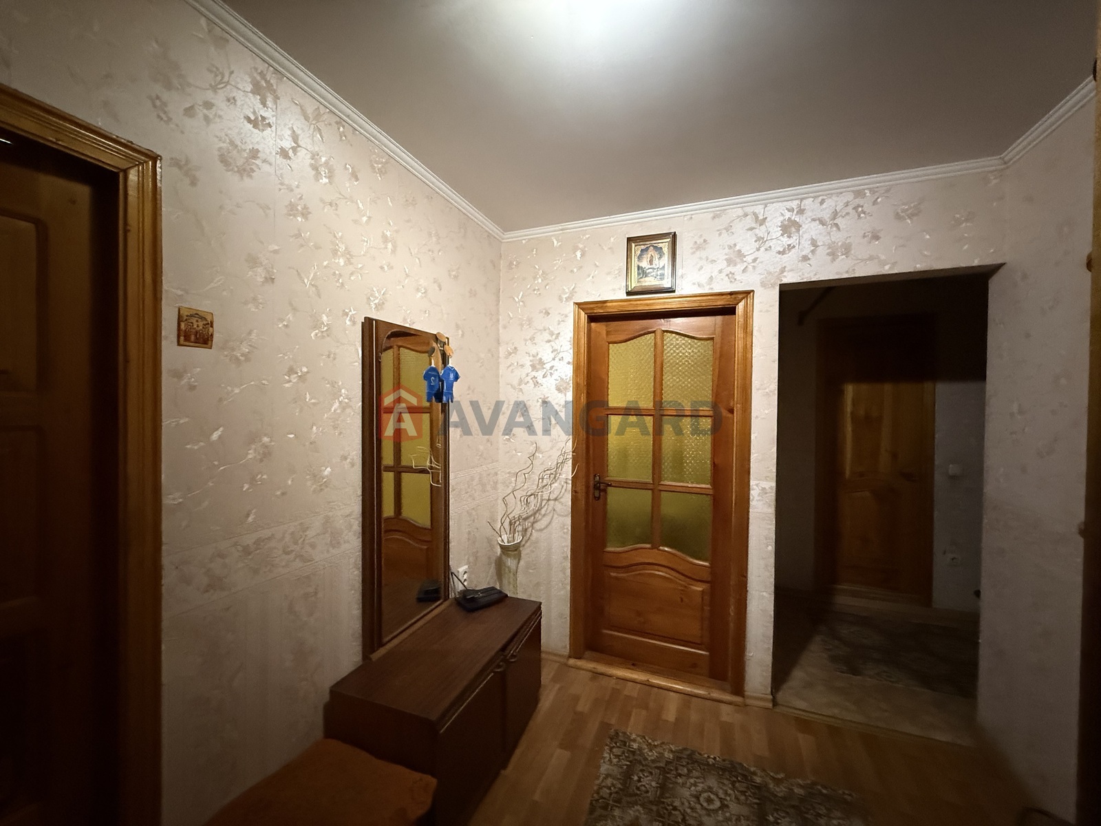 3 ��. ��������, 63/37,7/6 ��. �., 8/9 ������ ���� 7