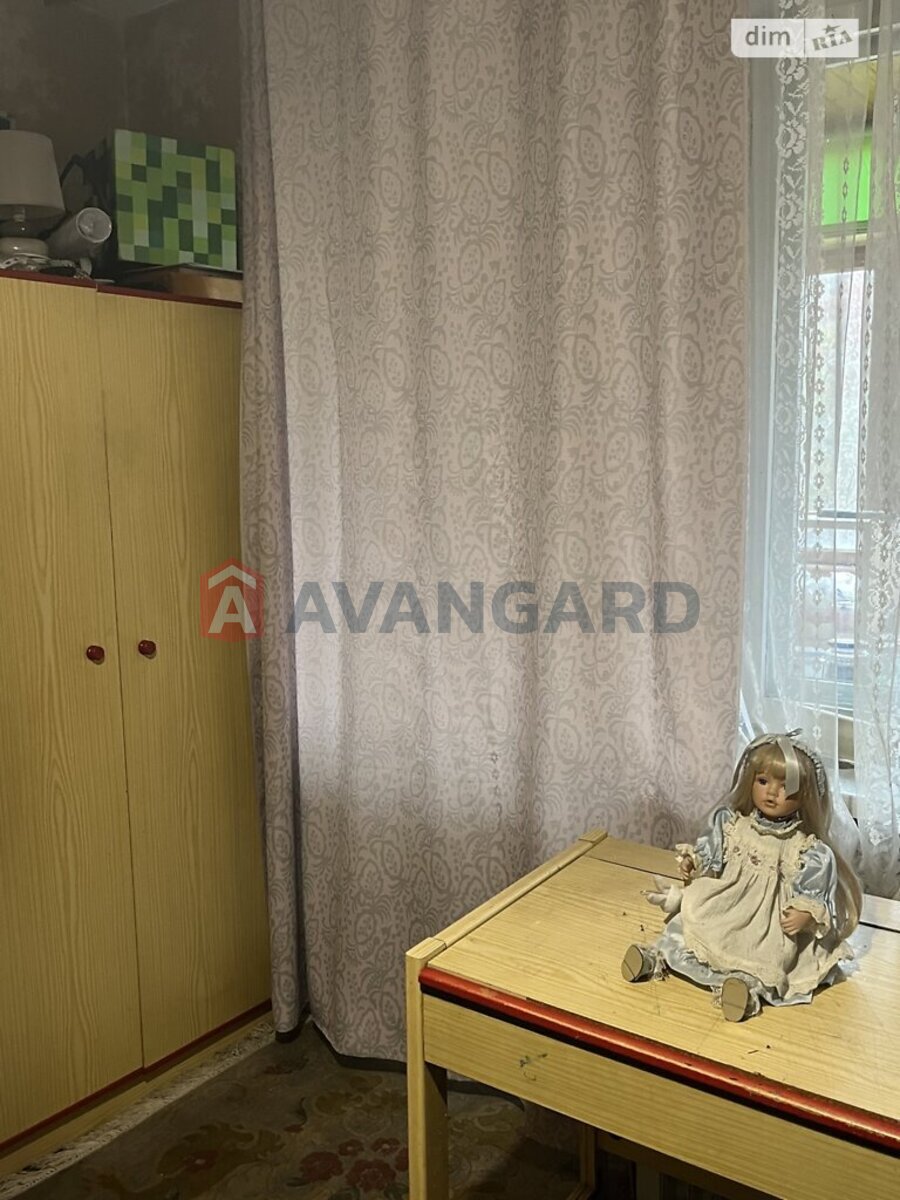 3 ��. ��������, 73/41/8 ��. �., 2/12 ������ ���� 7