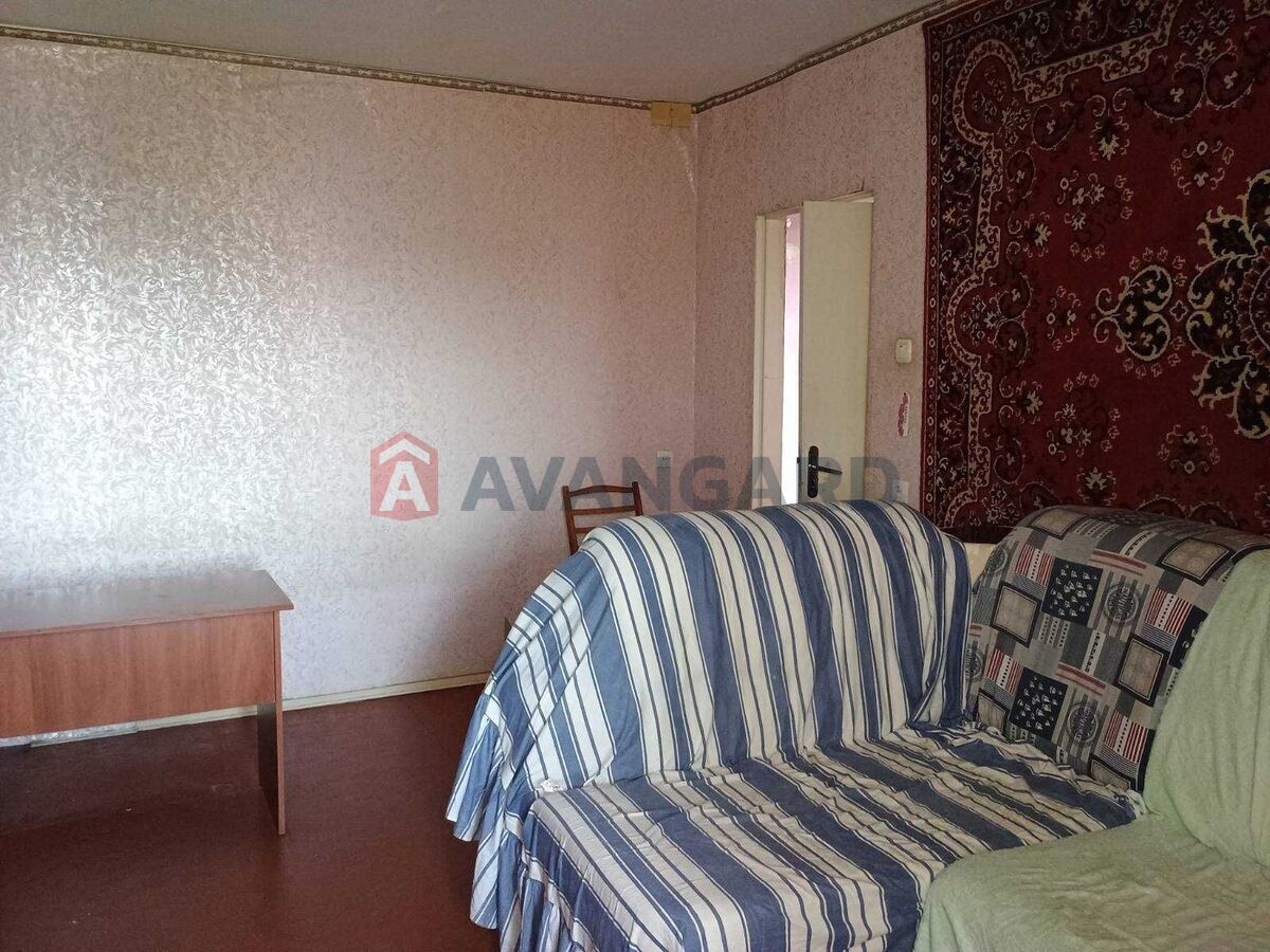 2 . , 52/-/9 . ., 5/9   10