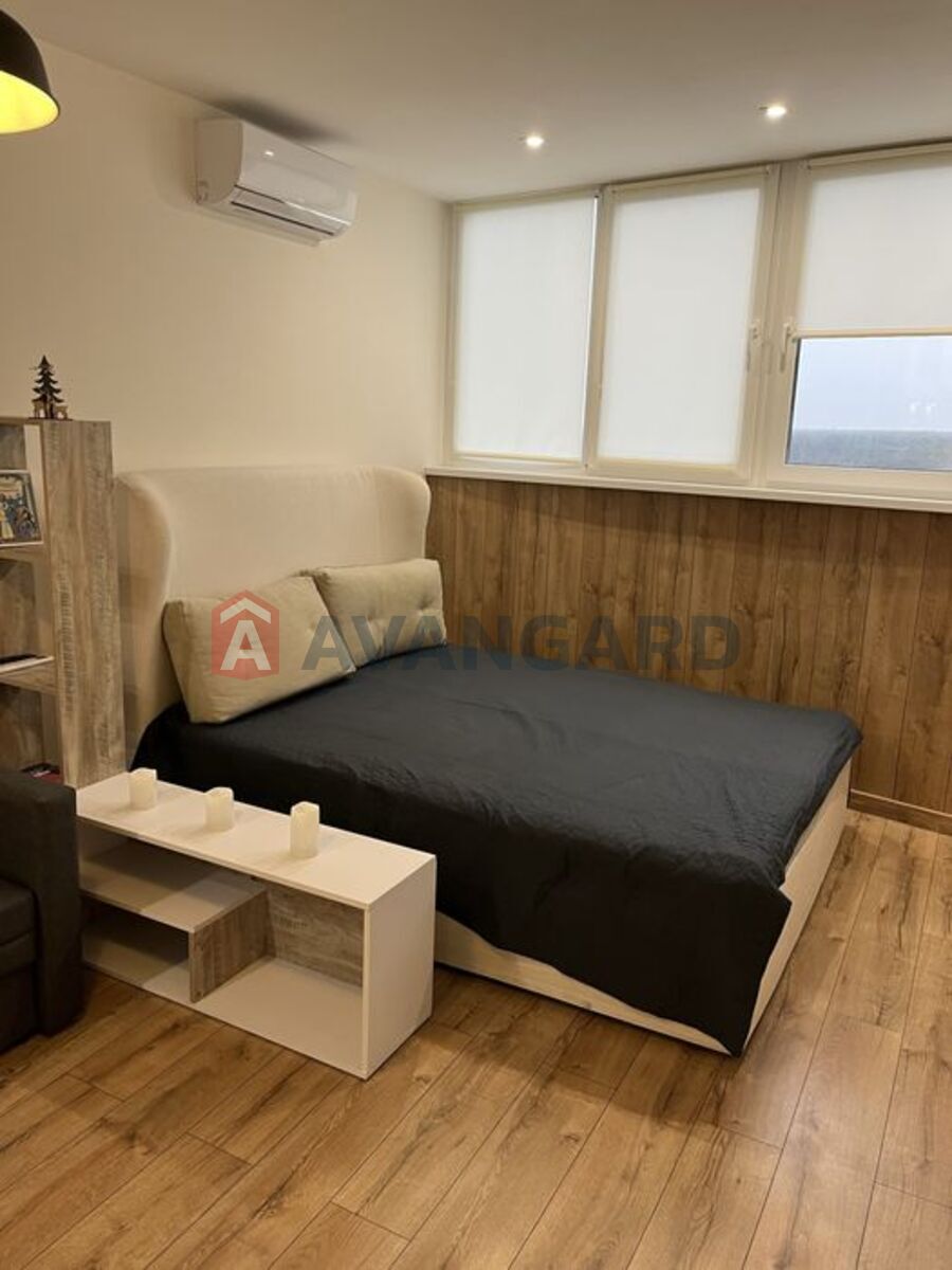 1 ��. ��������, 32/-/5 ��. �., 12/18 ������ ���� 7