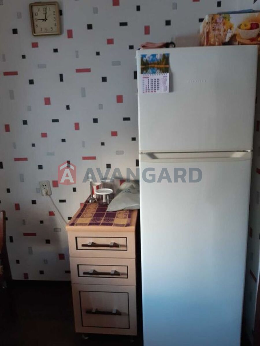 3 ��. ��������, 71/-/8 ��. �., 2/10 ������ ���� 4