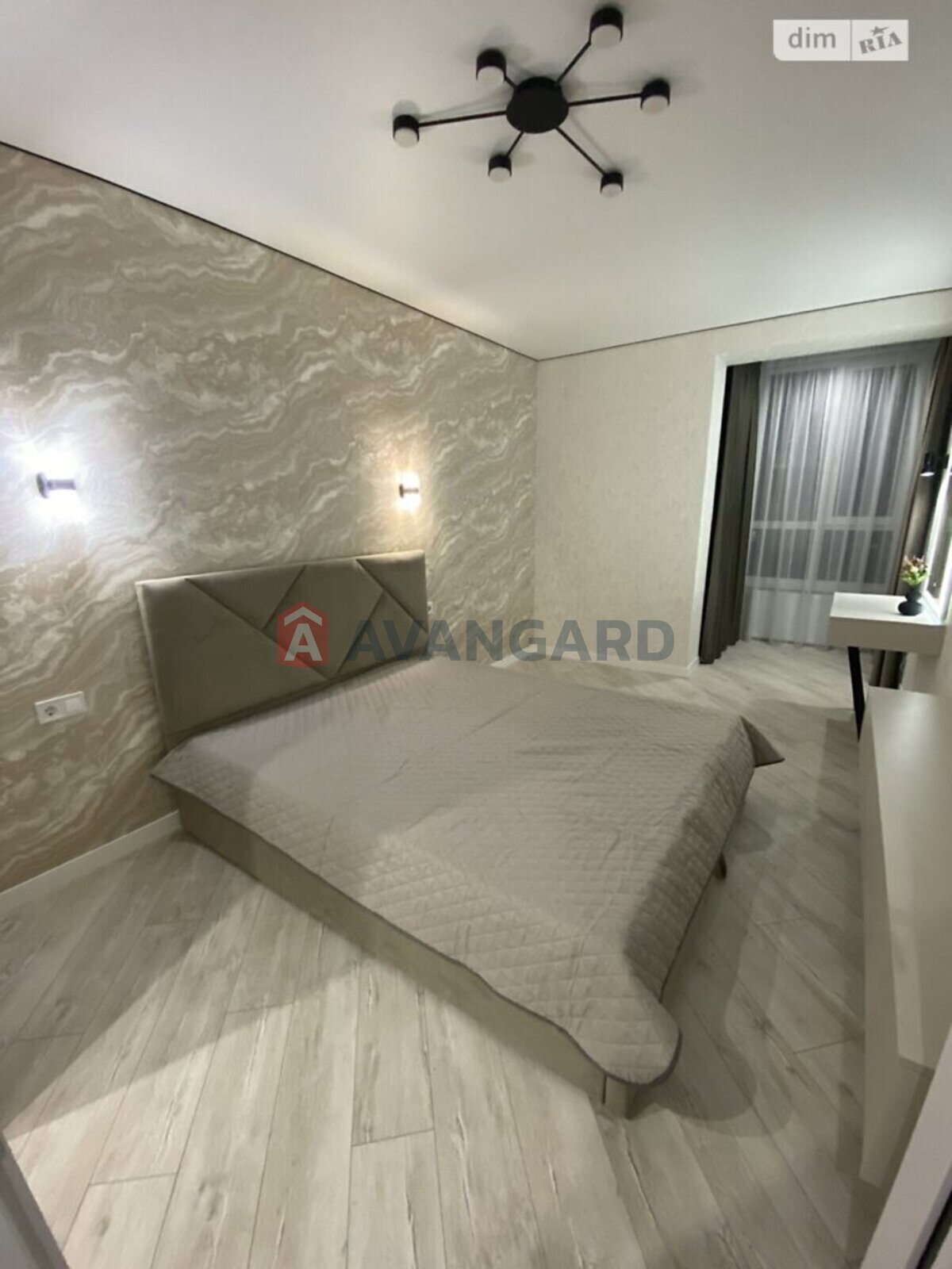 1 ����. ��������, 40/-/11.5 ��. �., 7/11 ���� ���� 18