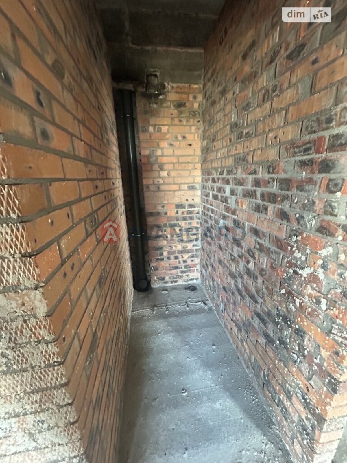 2 ��. ��������, 63/-/- ��. �., 6/10 ������ ���� 3