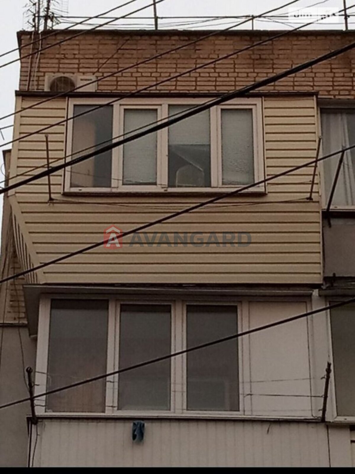 2 ��. ��������, 42/24/5 ��. �., 5/5 ������ ���� 12