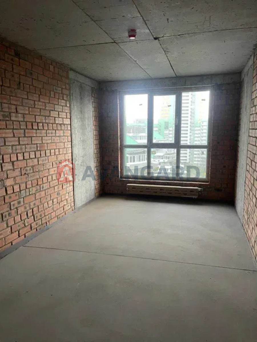 2 ��. ��������, 58/-/20 ��. �., 13/25 ������ ���� 10