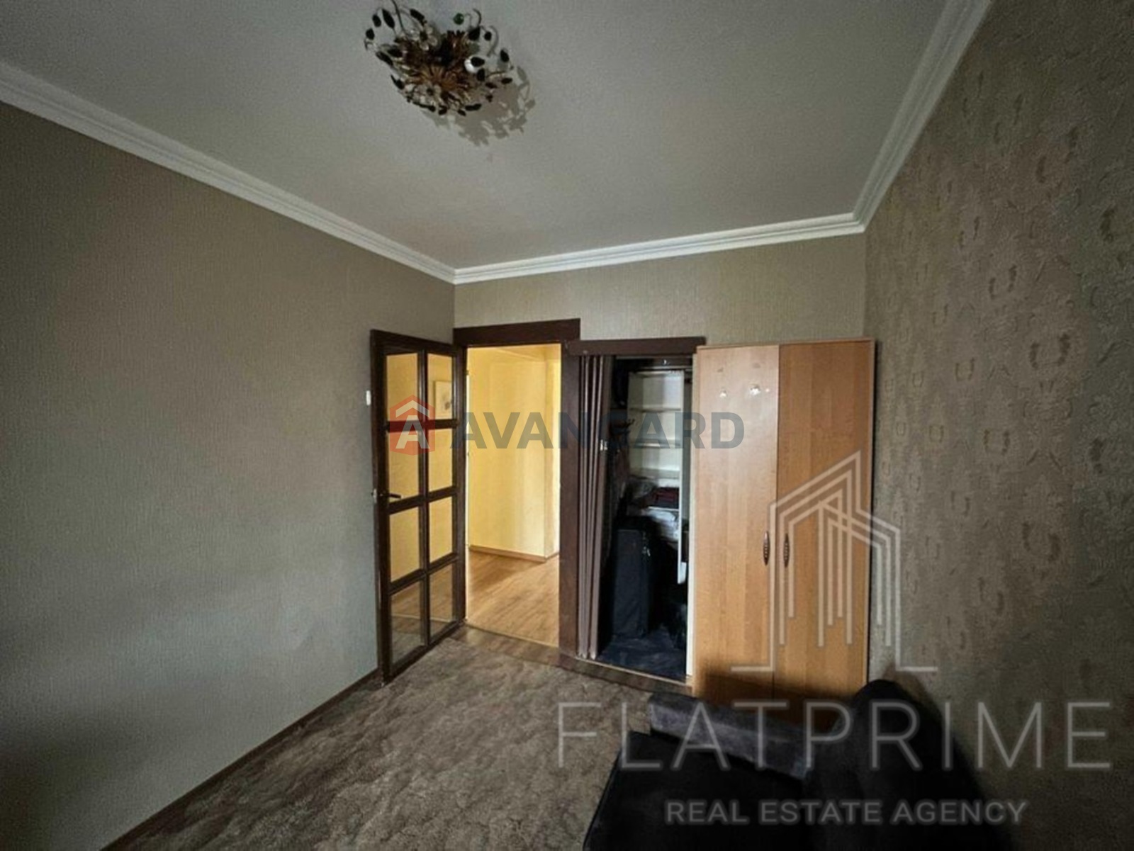 2 ��. ��������, 55/34/6 ��. �., 4/9 ������ ���� 8