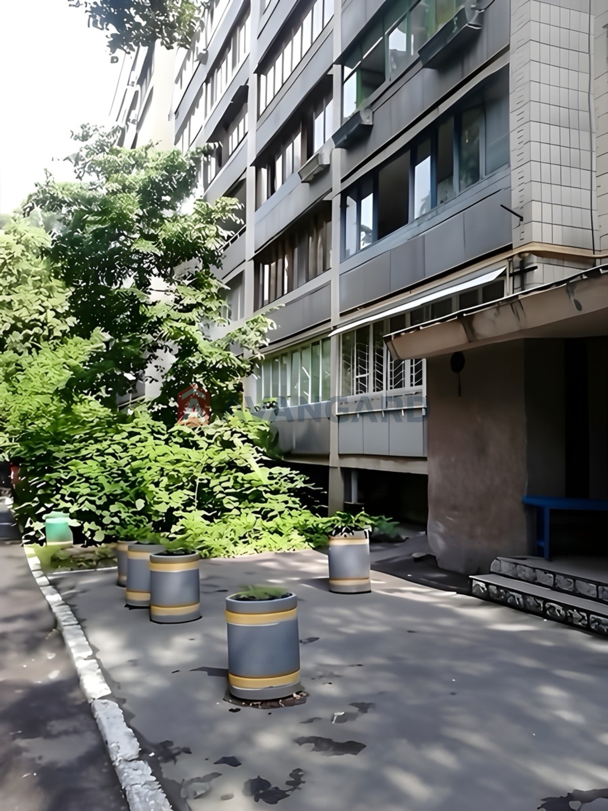 1 ��. ��������, 40/18/7 ��. �., 4/9 ������ ���� 10