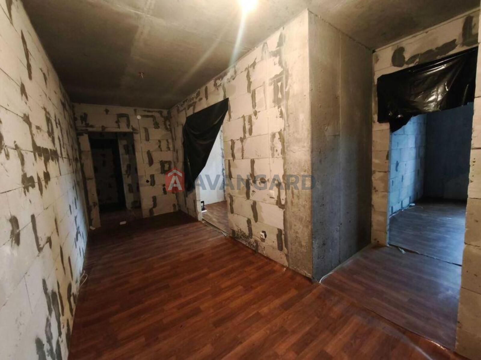 3 ��. ��������, 93/-/12 ��. �., 20/25 ������ ���� 11