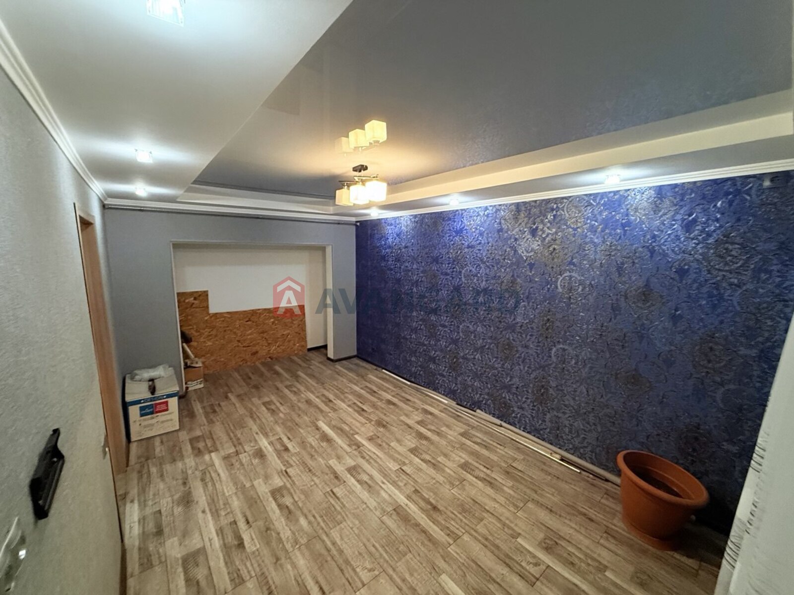 2 ��. ��������, 51/35/8 ��. �., 2/9 ������ ���� 12