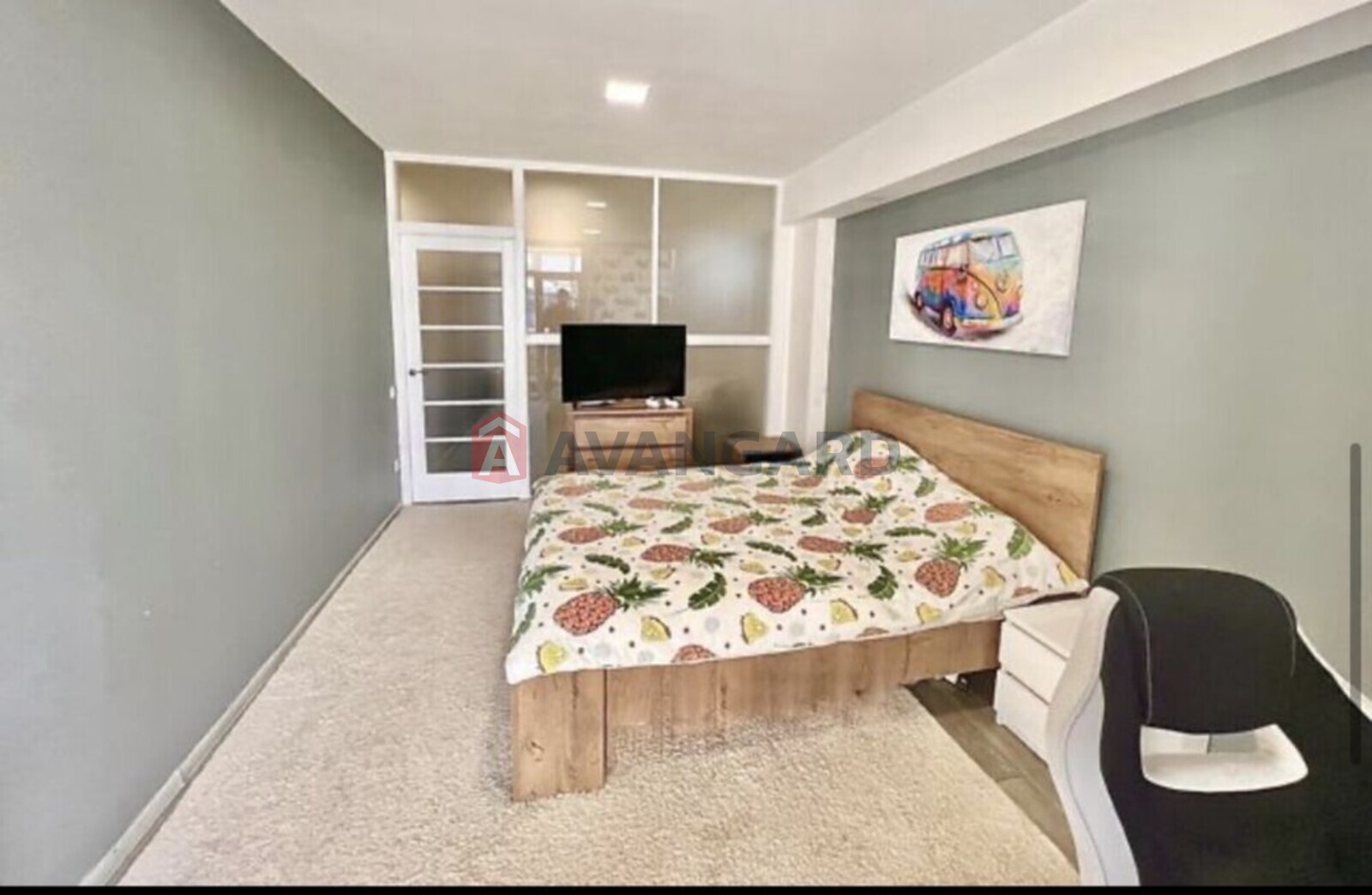 3 ��. ��������, 100/-/32 ��. �., 8/8 ������ ���� 6