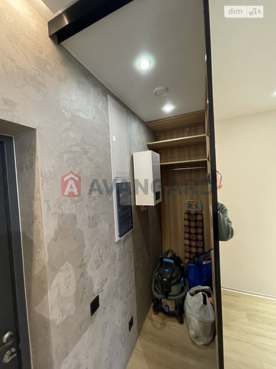 1 ����. ��������, 58/18/19 ��. �., 13/17 ���� ���� 13