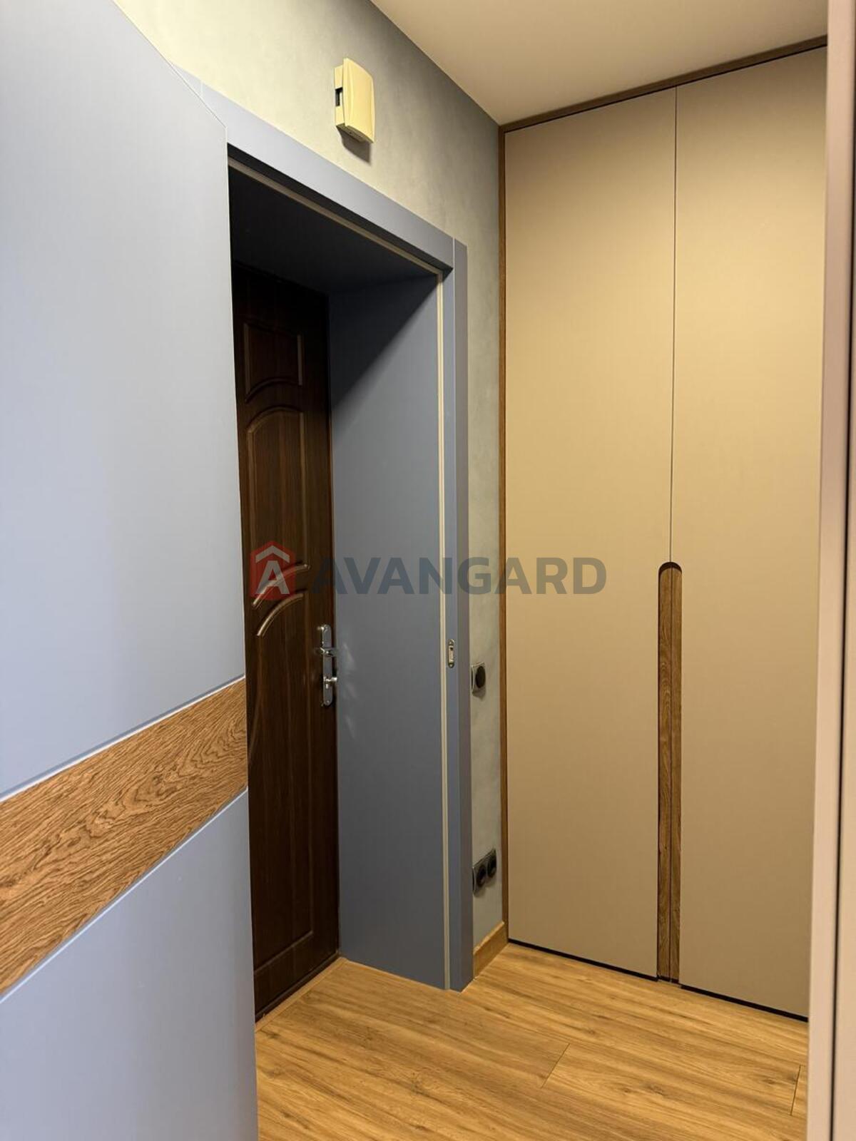 1 ����. ��������, -/-/- ��. �., 2/5 ���� ���� 13