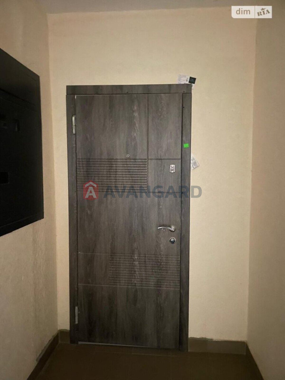 3 ��. ��������, 103/70/12 ��. �., 9/10 ������ ���� 26