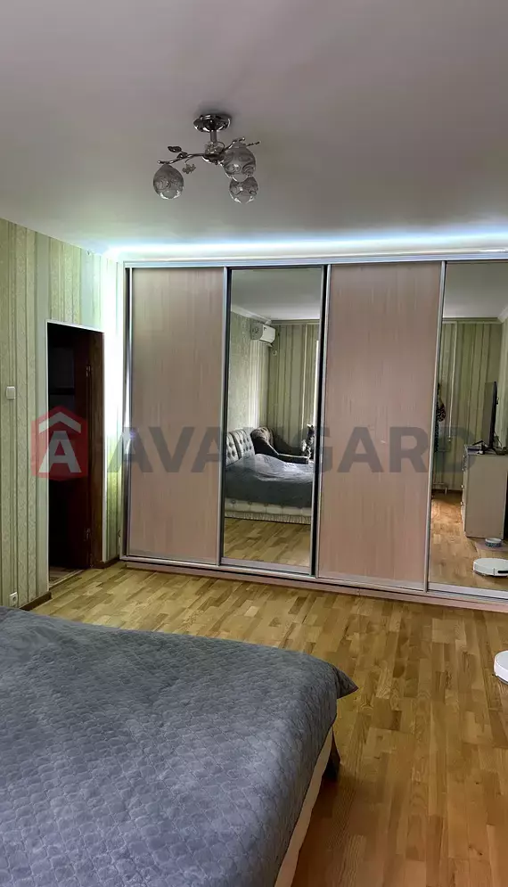 1 . , 39/-/8 . ., 2/9   7