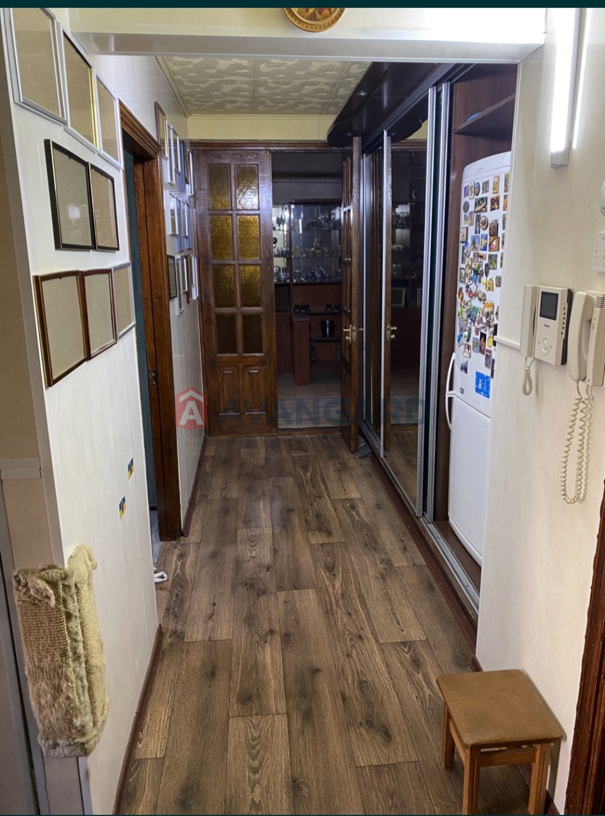 3 ��. ��������, 68/-/8 ��. �., 4/9 ������ ���� 5