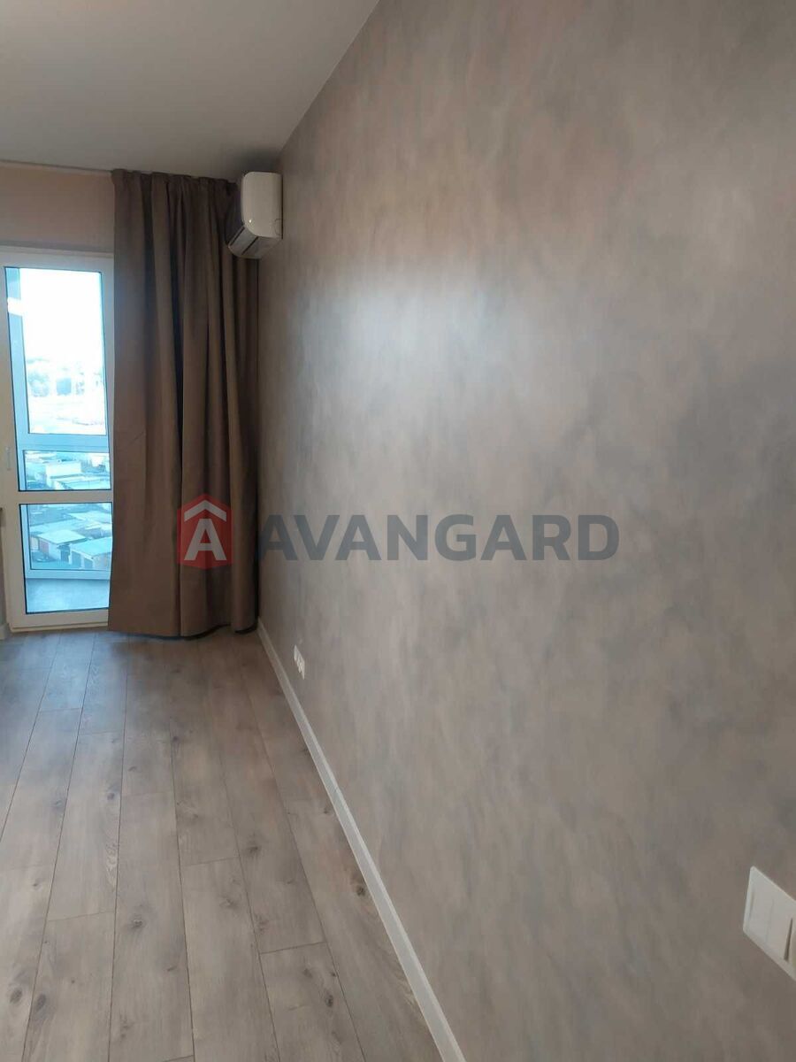 3 ��. ��������, 86/-/17 ��. �., 8/27 ������ ���� 4