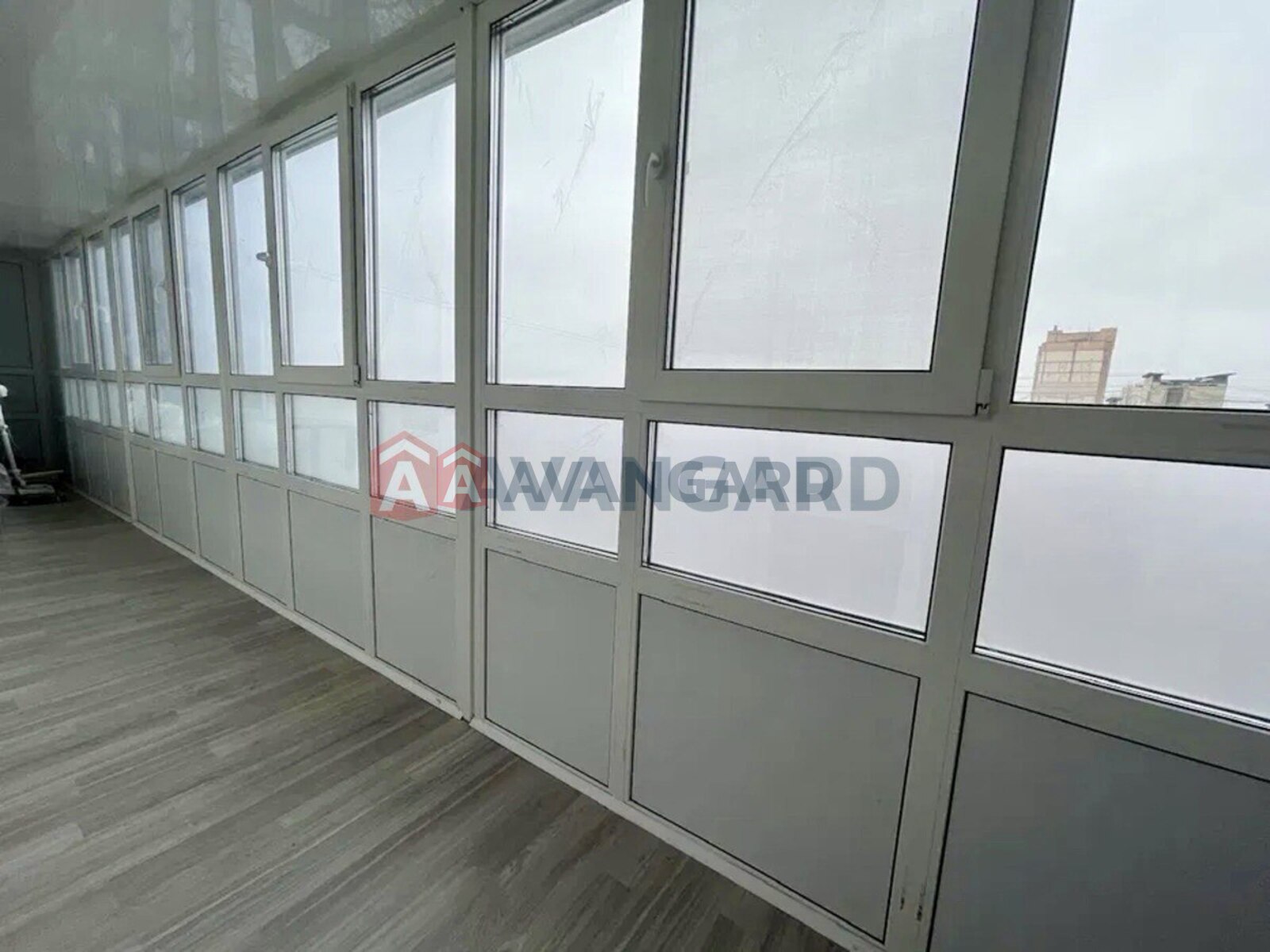 3 ��. ��������, 69/45/7 ��. �., 9/9 ������ ���� 11