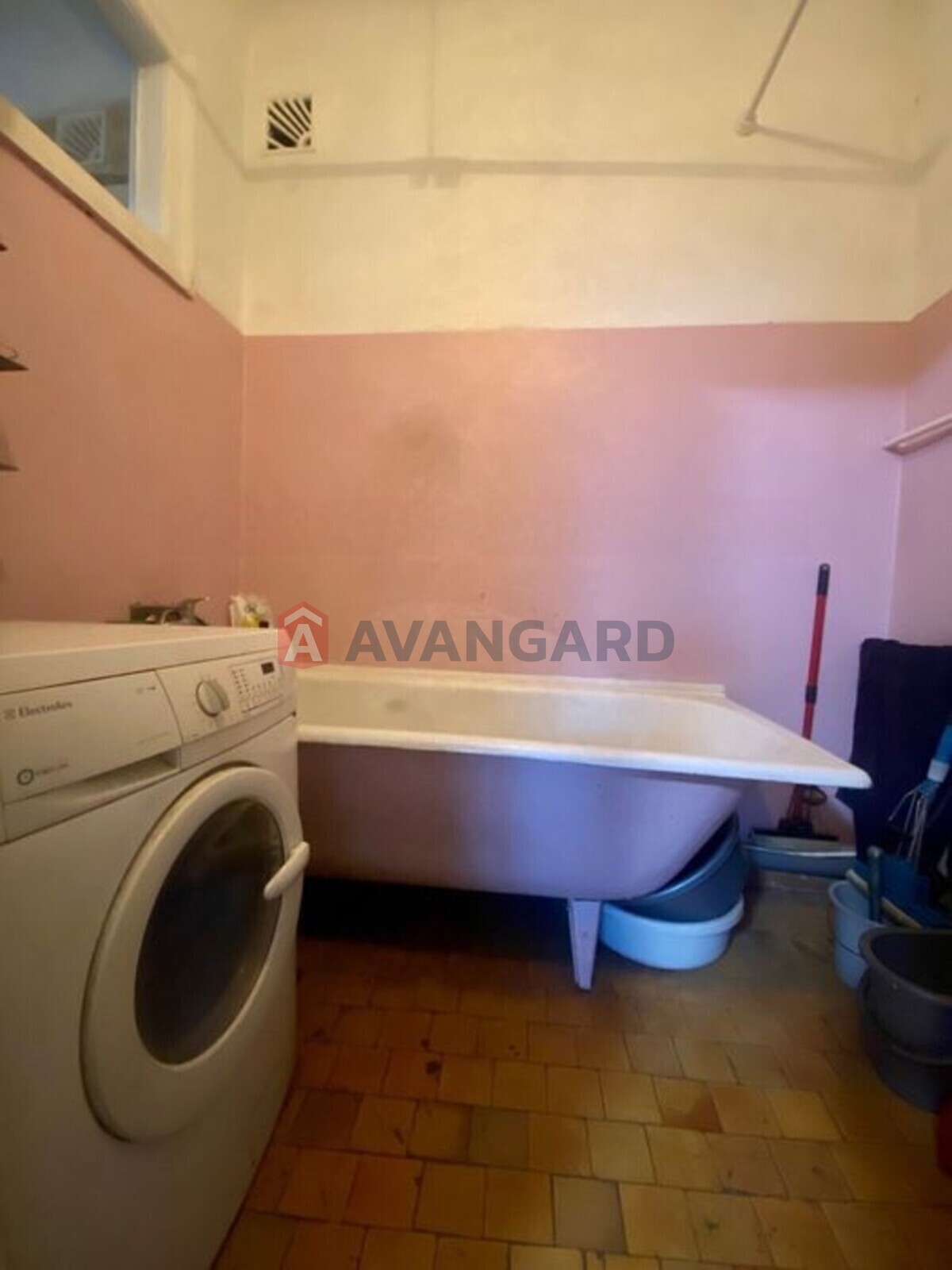 3 . , 63/-/7 . ., 2/3   6