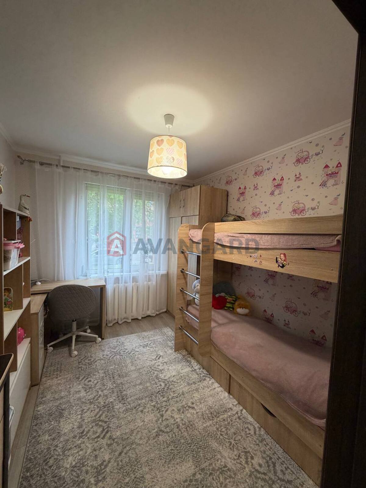 3 ��. ��������, 52/33/6 ��. �., 1/5 ������ ���� 7