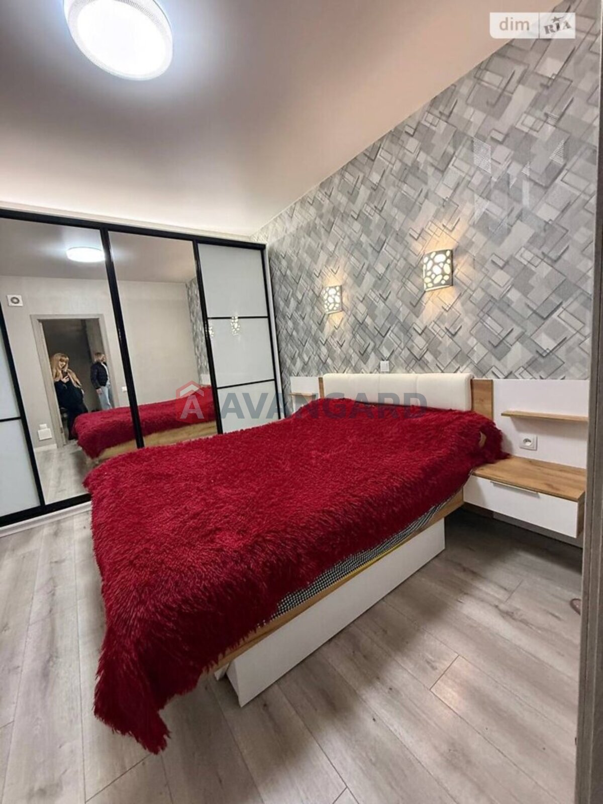 1 ��. ��������, 58/-/- ��. �., 7/10 ������ ���� 1