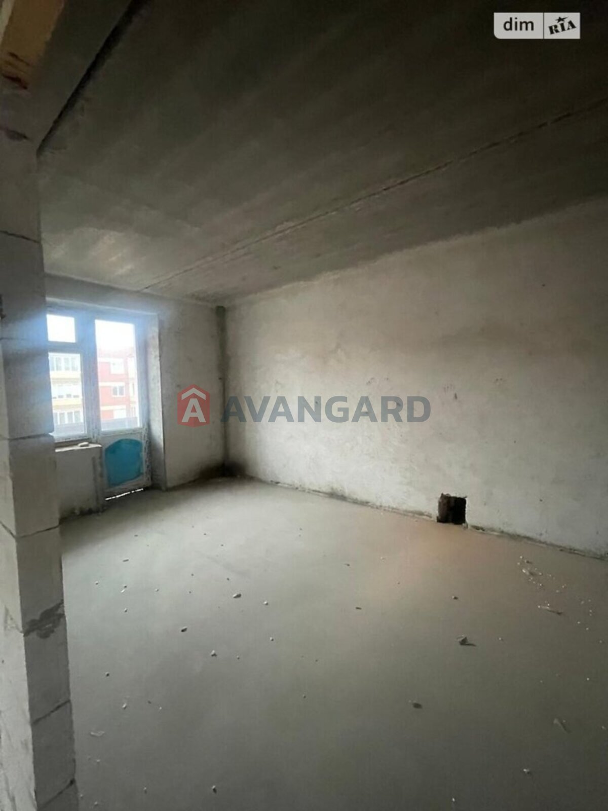 3 ��. ��������, 103/70/12 ��. �., 9/10 ������ ���� 15