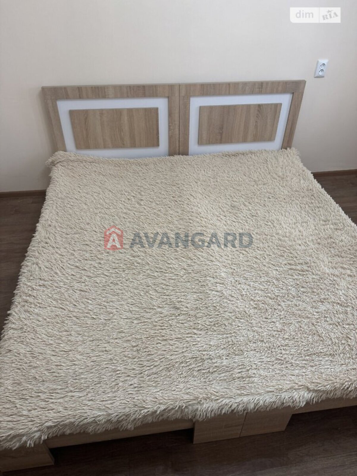 3 ����. ��������, 64/45/8 ��. �., 5/10 ���� ���� 7