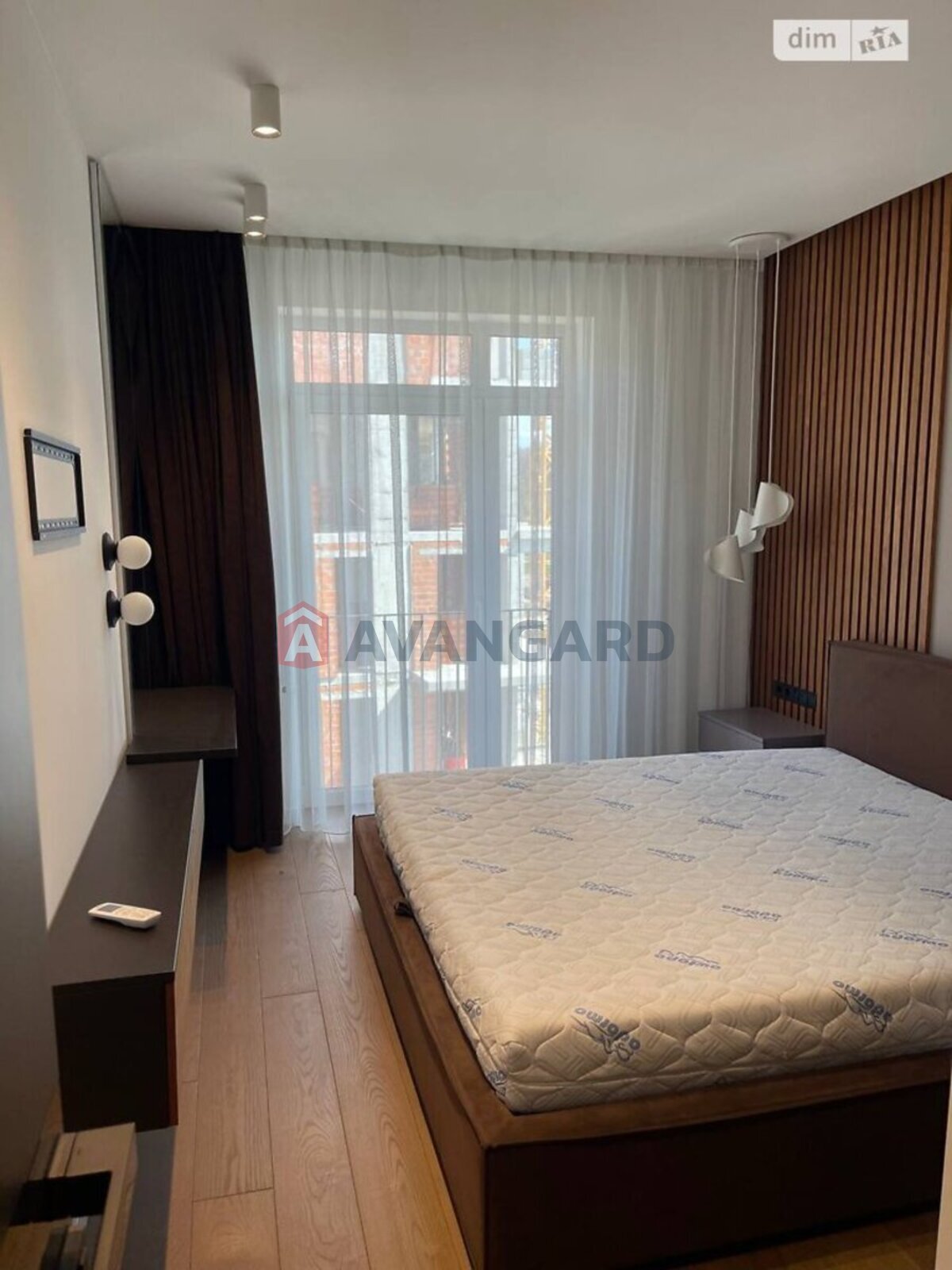 2 ����. ��������, 71/48/- ��. �., 5/6 ���� ���� 9