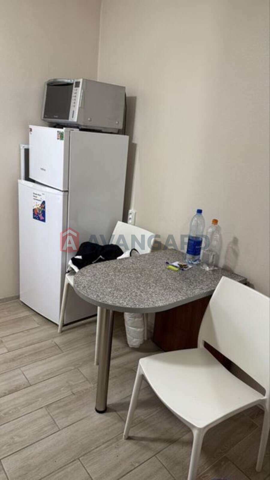 1 ��. ��������, 37/-/7 ��. �., 2/5 ������ ���� 16