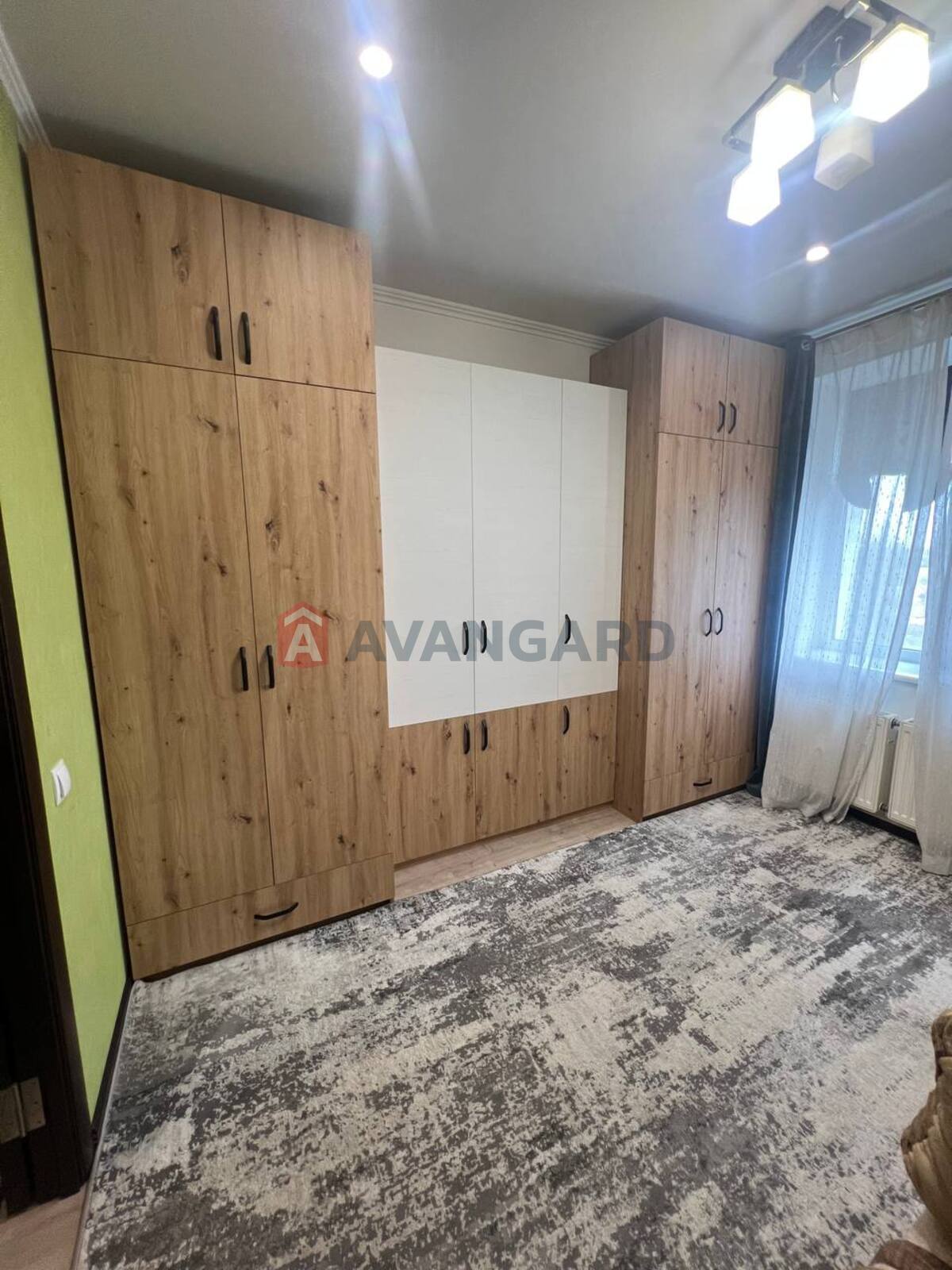 2 ��. ��������, 53/27/10 ��. �., 8/9 ������ ���� 1