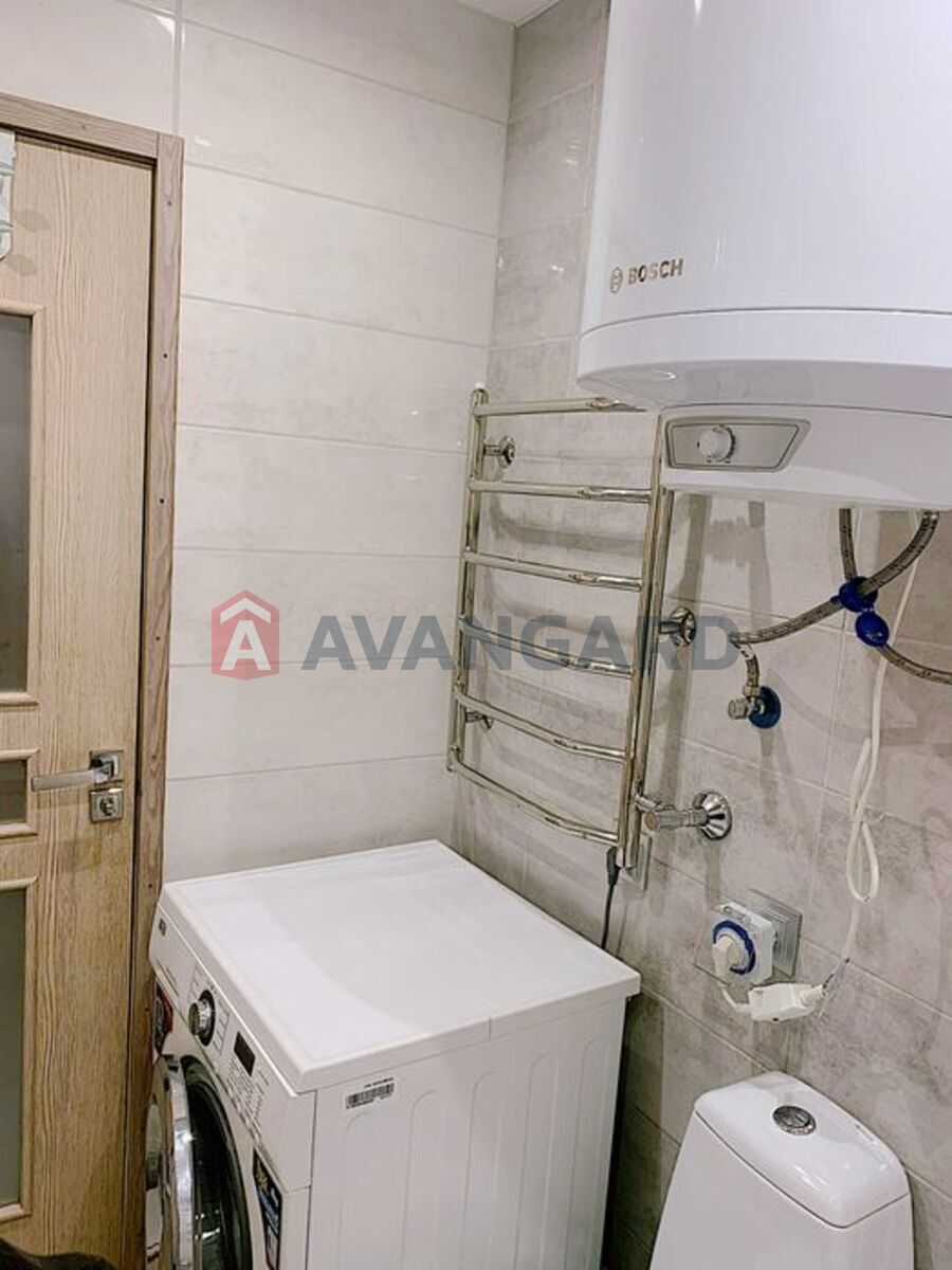 3 . , 68/-/10 . ., 2/9   10