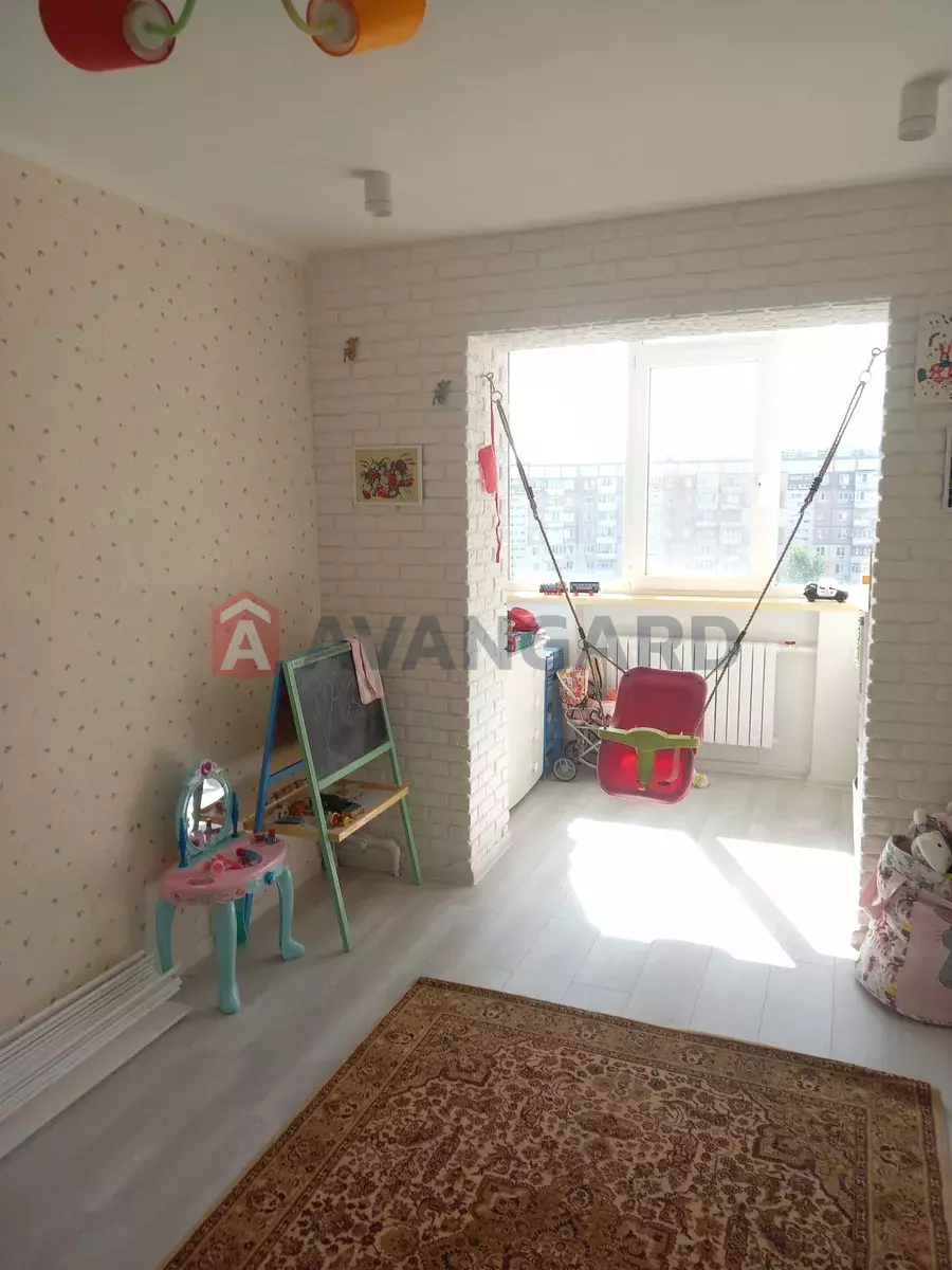 3 ��. ��������, 64/38/11 ��. �., 10/10 ������ ���� 8