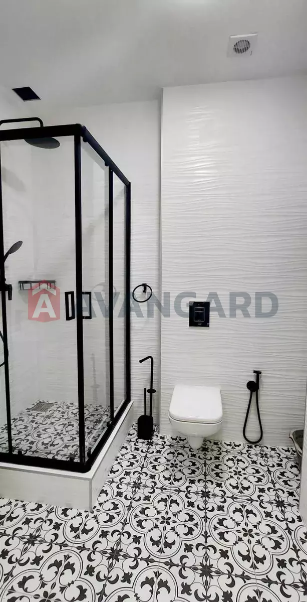 2 ��. ��������, 43/29/6 ��. �., 15/18 ������ ���� 8