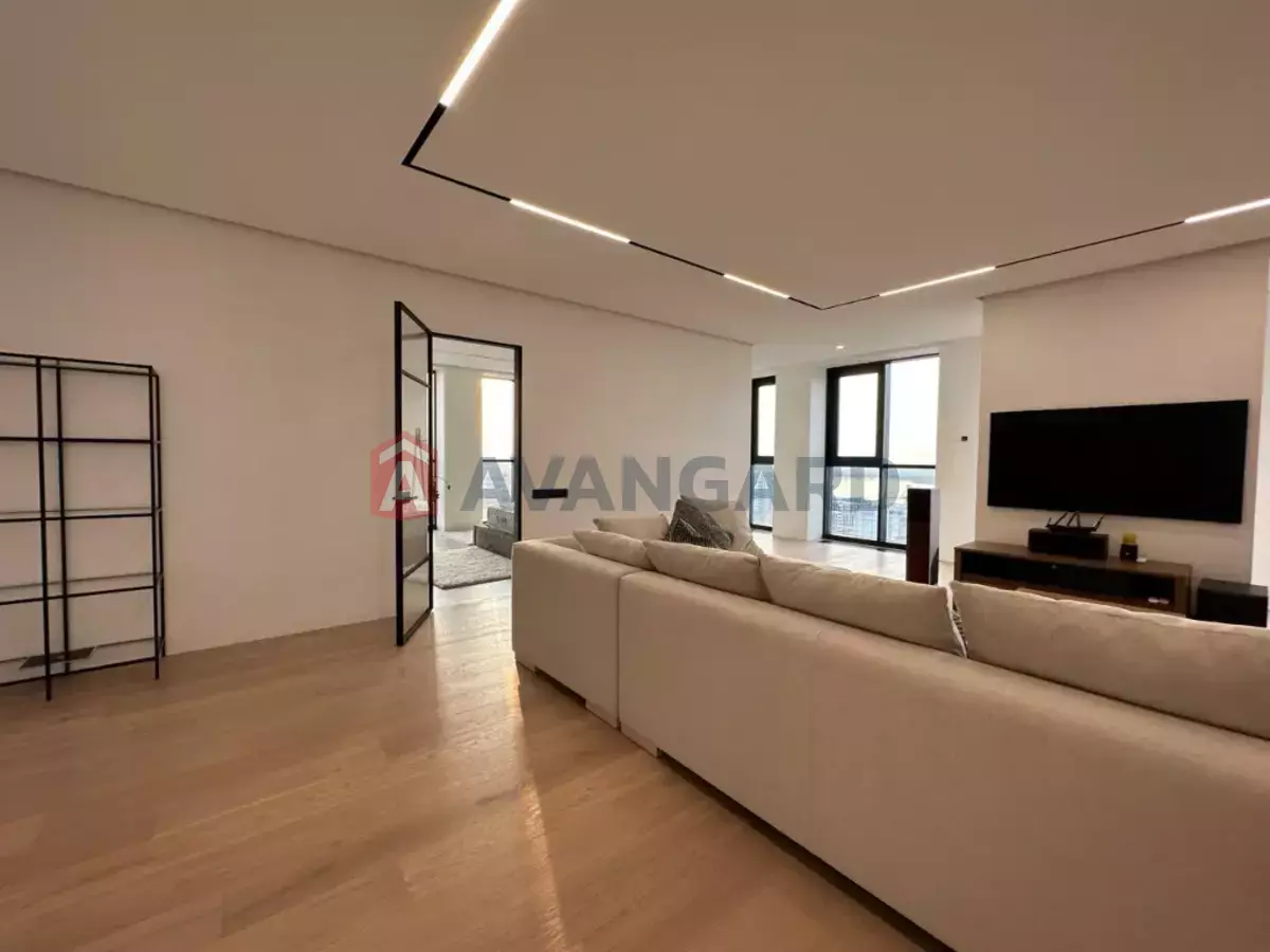 2 ��. ��������, 129/-/- ��. �., 24/26 ������ ���� 4