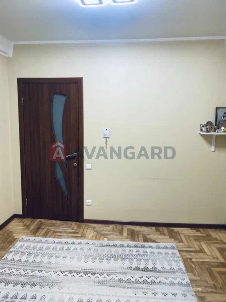 2 ��. ��������, 42/-/7 ��. �., 1/5 ������ ���� 5