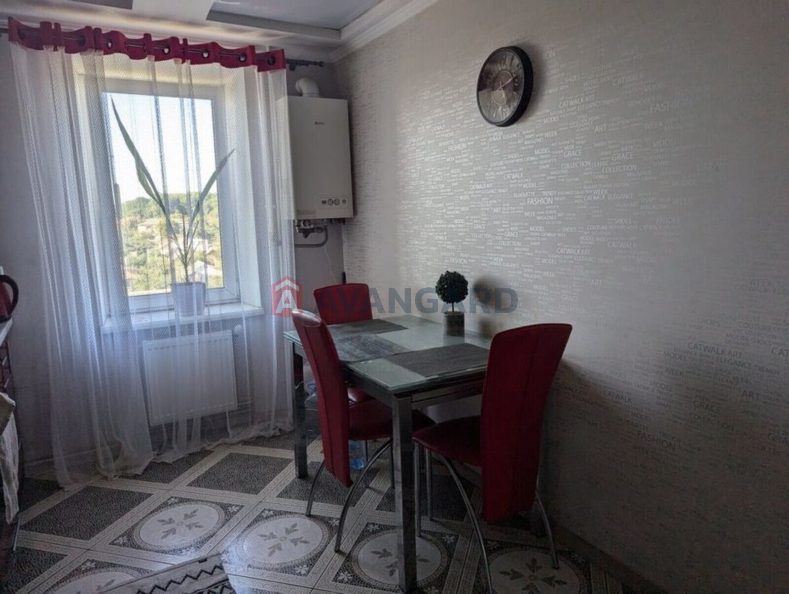 3 ��. ��������, 84/-/10 ��. �., 8/9 ������ ���� 6