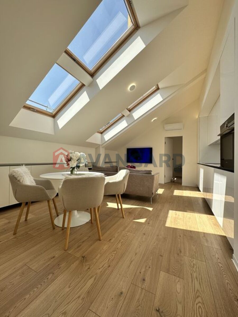 3 ��. ��������, 100/-/24 ��. �., 7/7 ������ ���� 3