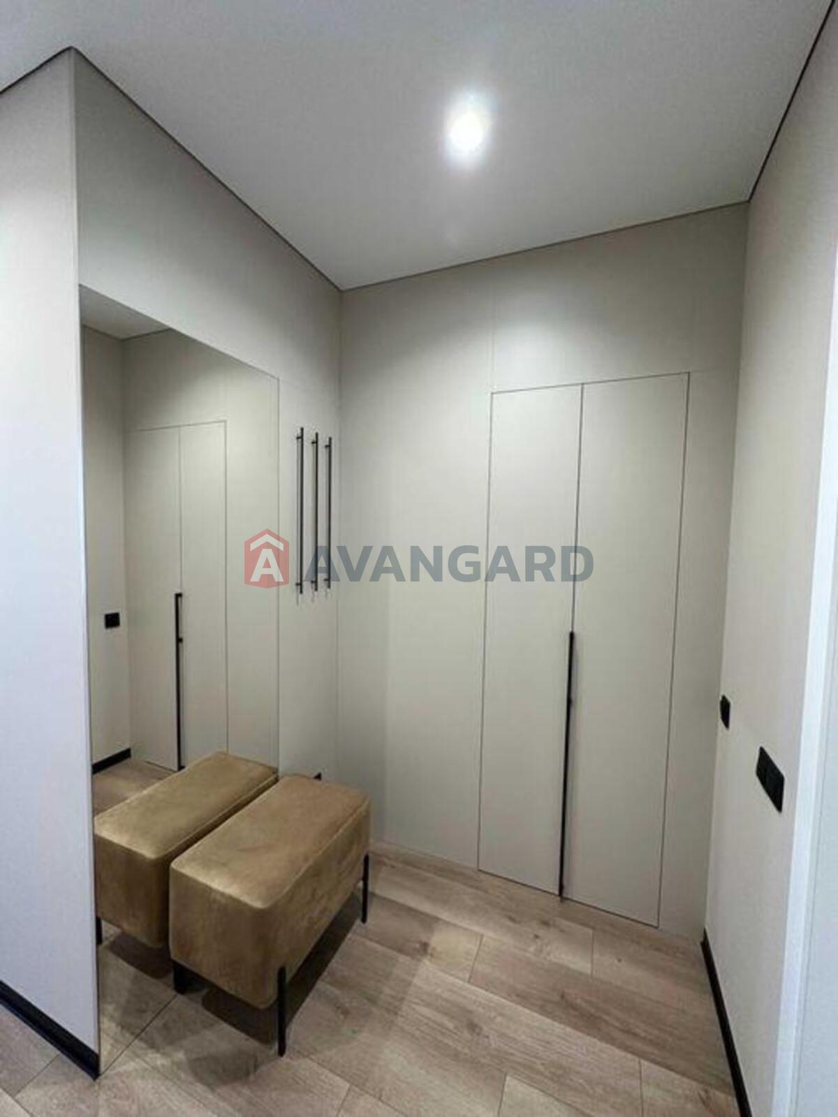 1 ��. ��������, 42/-/18 ��. �., 6/26 ������ ���� 3