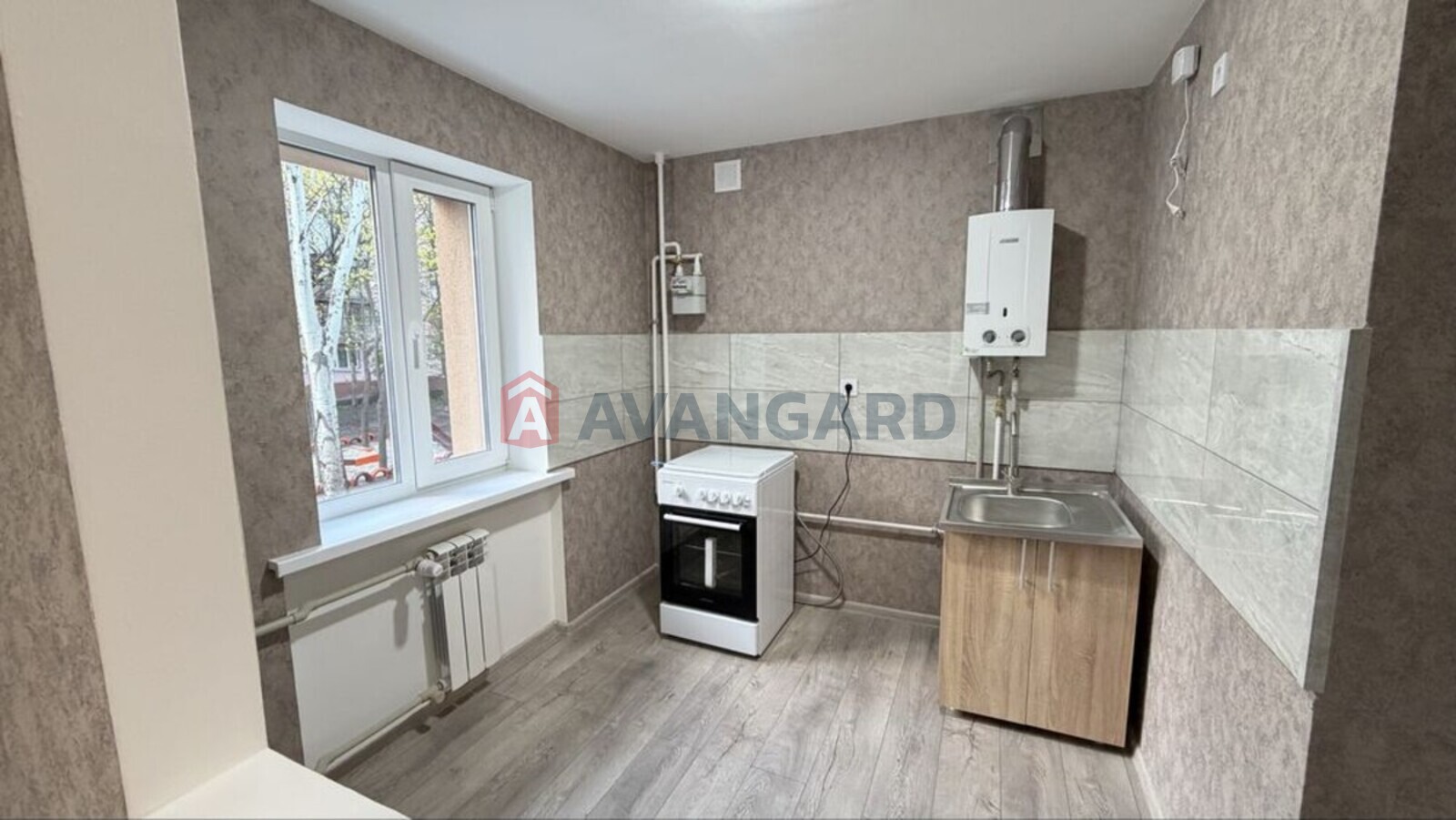 3 ��. ��������, 58/-/8 ��. �., 2/5 ������ ���� 4