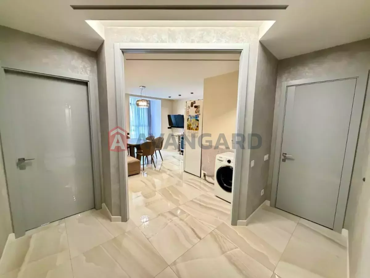 3 ��. ��������, 57/-/- ��. �., 10/12 ������ ���� 11