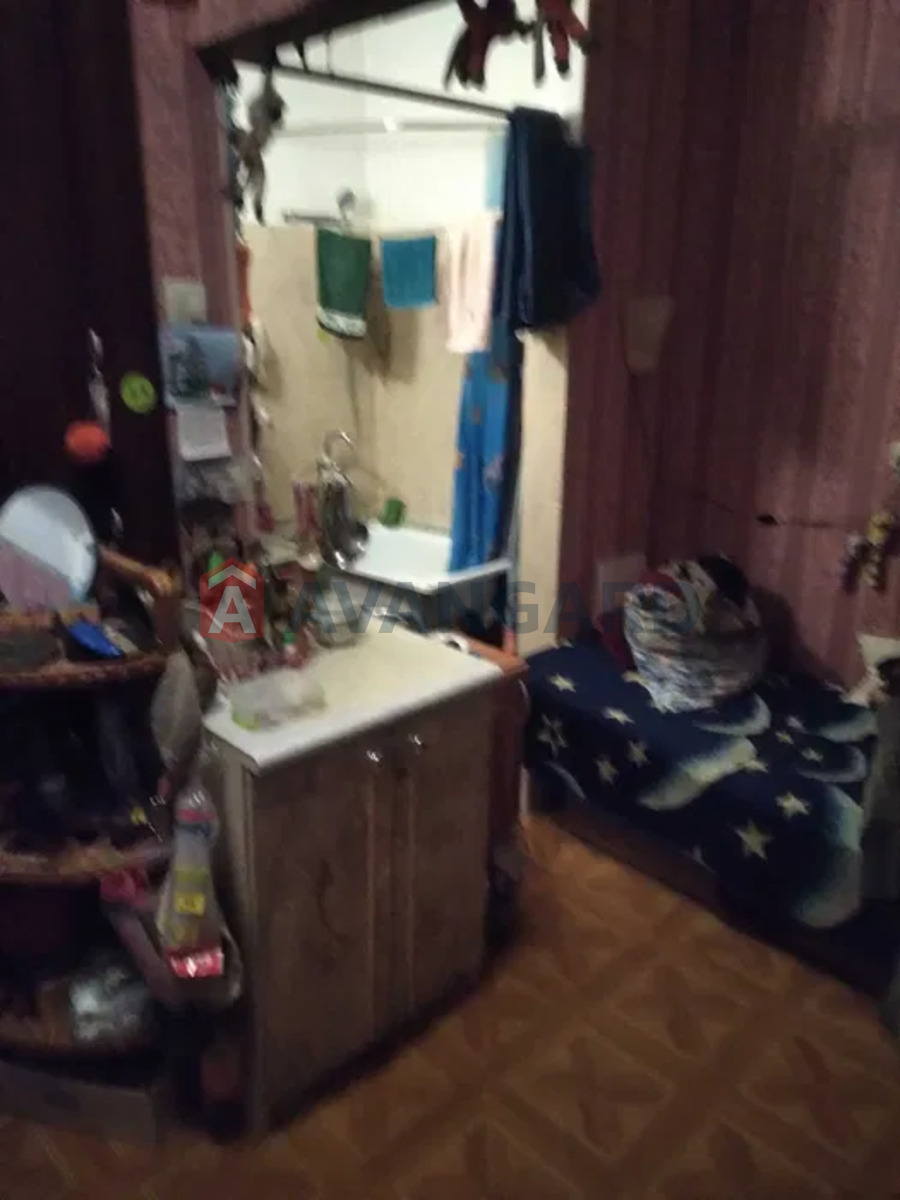 1 ��. ��������, 23/-/5 ��. �., 2/2 ������ ���� 4