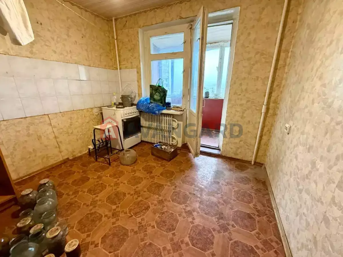 1 ��. ��������, 36/17/8 ��. �., 13/17 ������ ���� 14